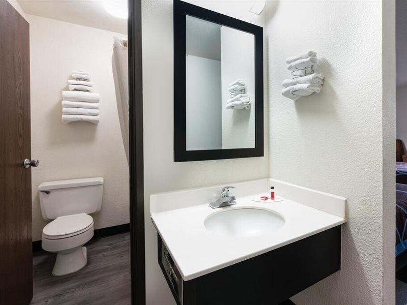 Super 8 By Wyndham Spokane Valley Extérieur photo