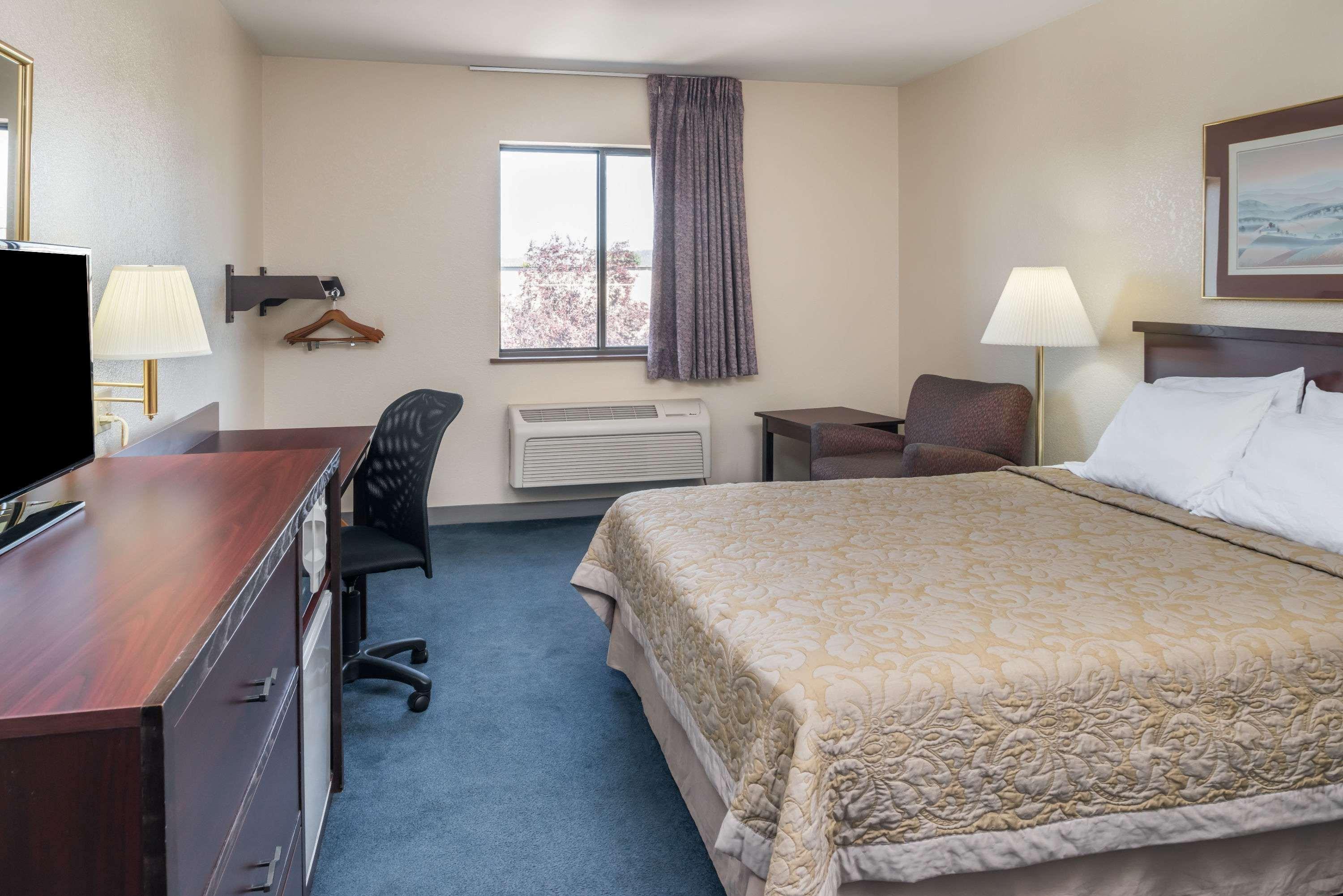 Super 8 By Wyndham Spokane Valley Extérieur photo