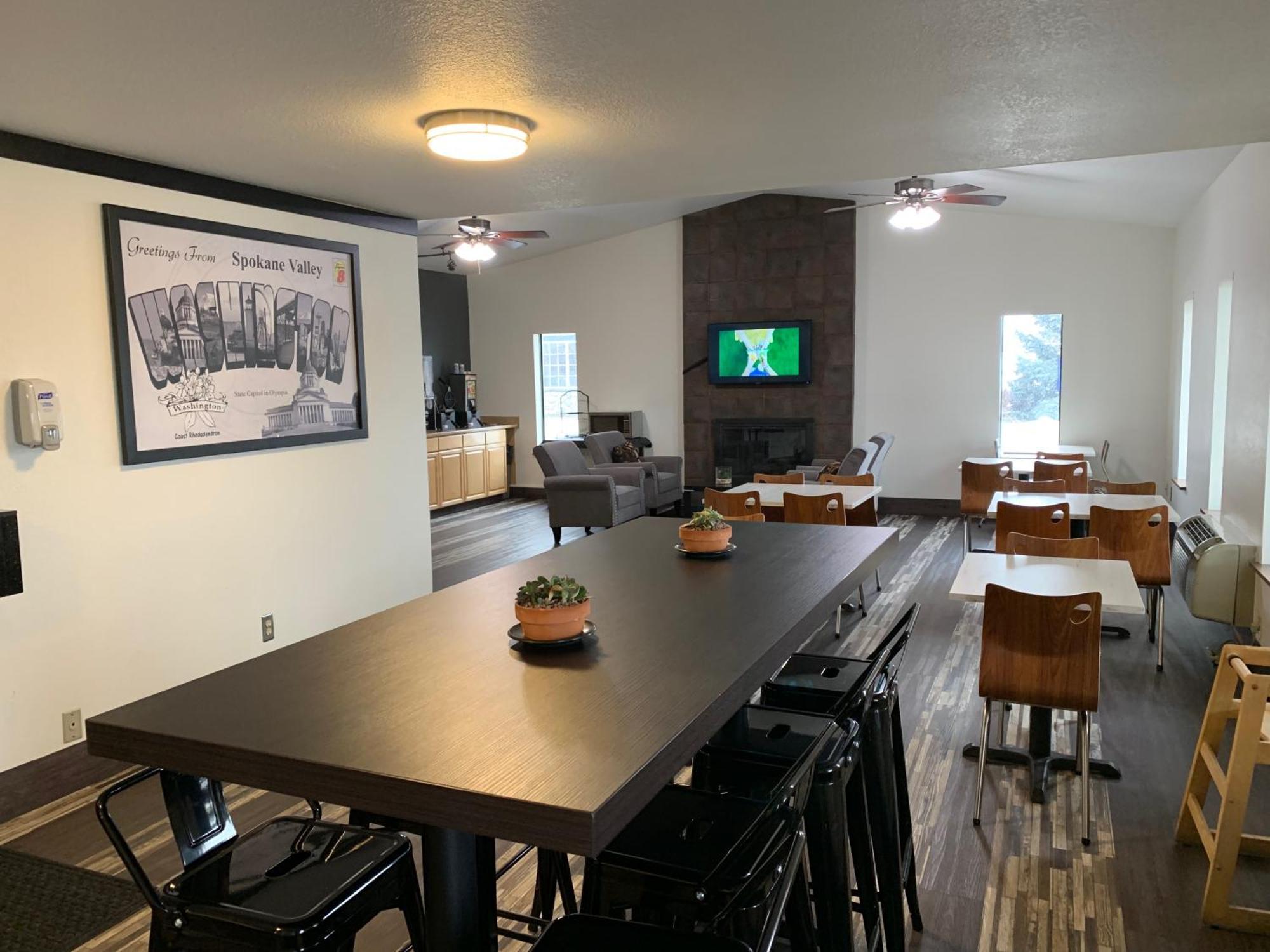 Super 8 By Wyndham Spokane Valley Extérieur photo